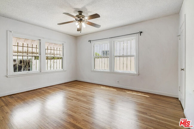 Building Photo - 832 S Citrus Ave
