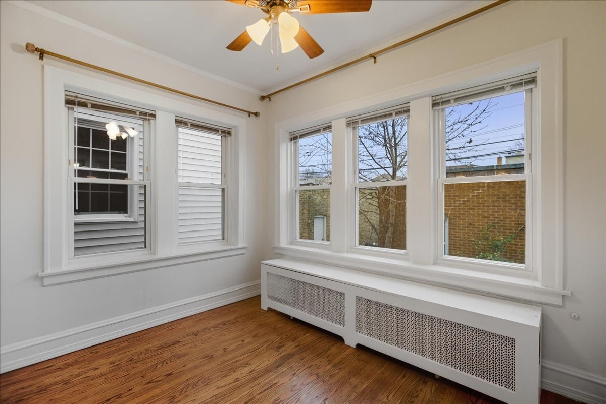 Building Photo - 5412 W Berteau Ave