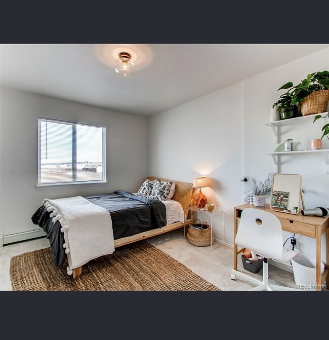 Building Photo - 473 N Banner St