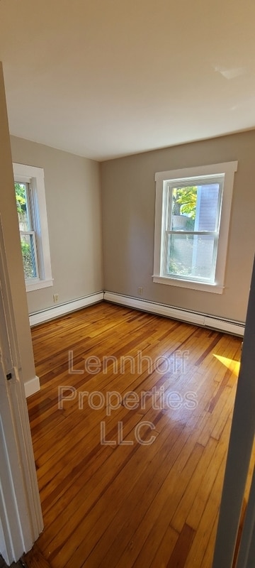 Building Photo - 130 S Elm St