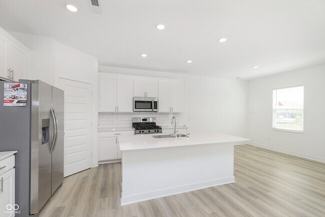 Building Photo - 17290 Wellburn Dr