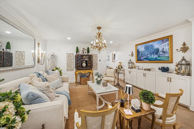 Building Photo - 5822 Doliver Dr