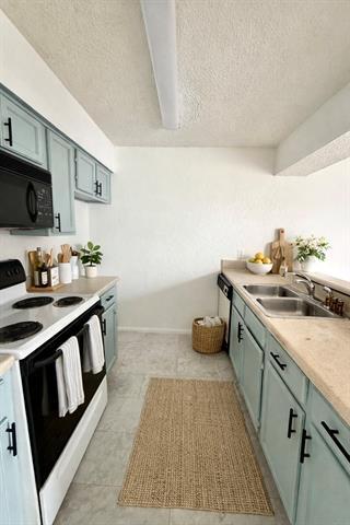 Building Photo - 9813 Walnut St