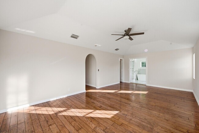 Building Photo - 207 Banyanwood Point