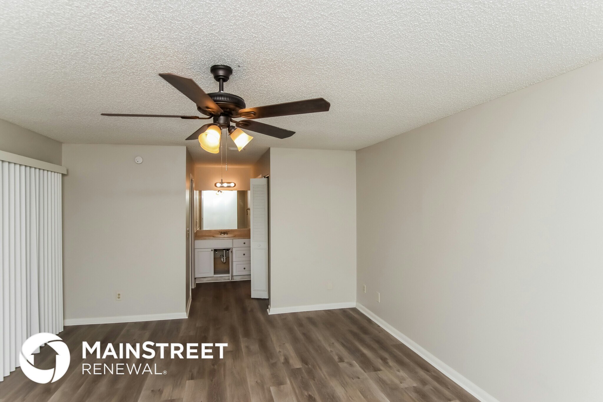 Building Photo - 2025 55th Ave