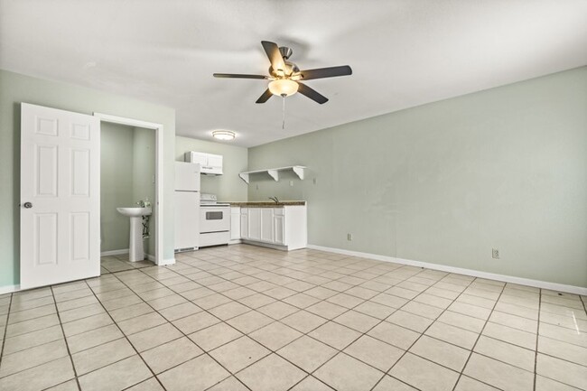 Building Photo - 1519 Schley Ave