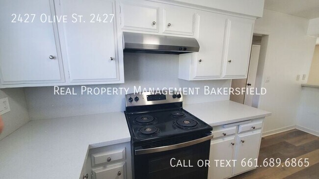 Building Photo - 2427 Olive St