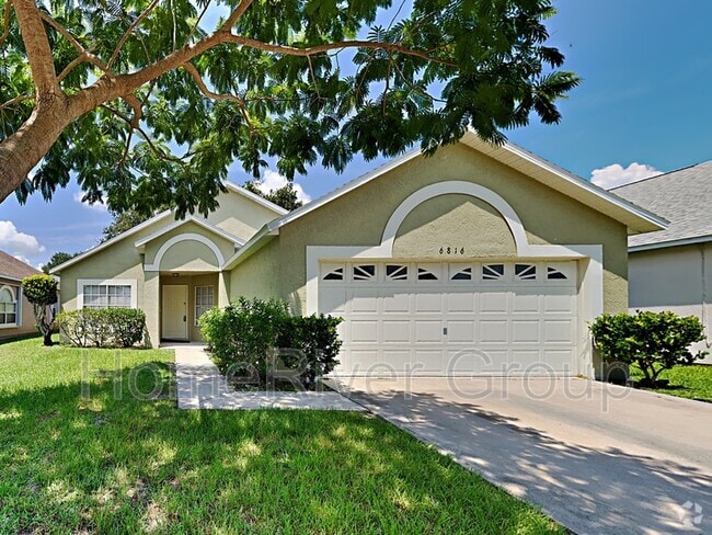 Building Photo - 6816 Whitetail Ct