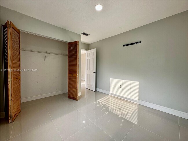 Building Photo - 18155 SW 105th Ave