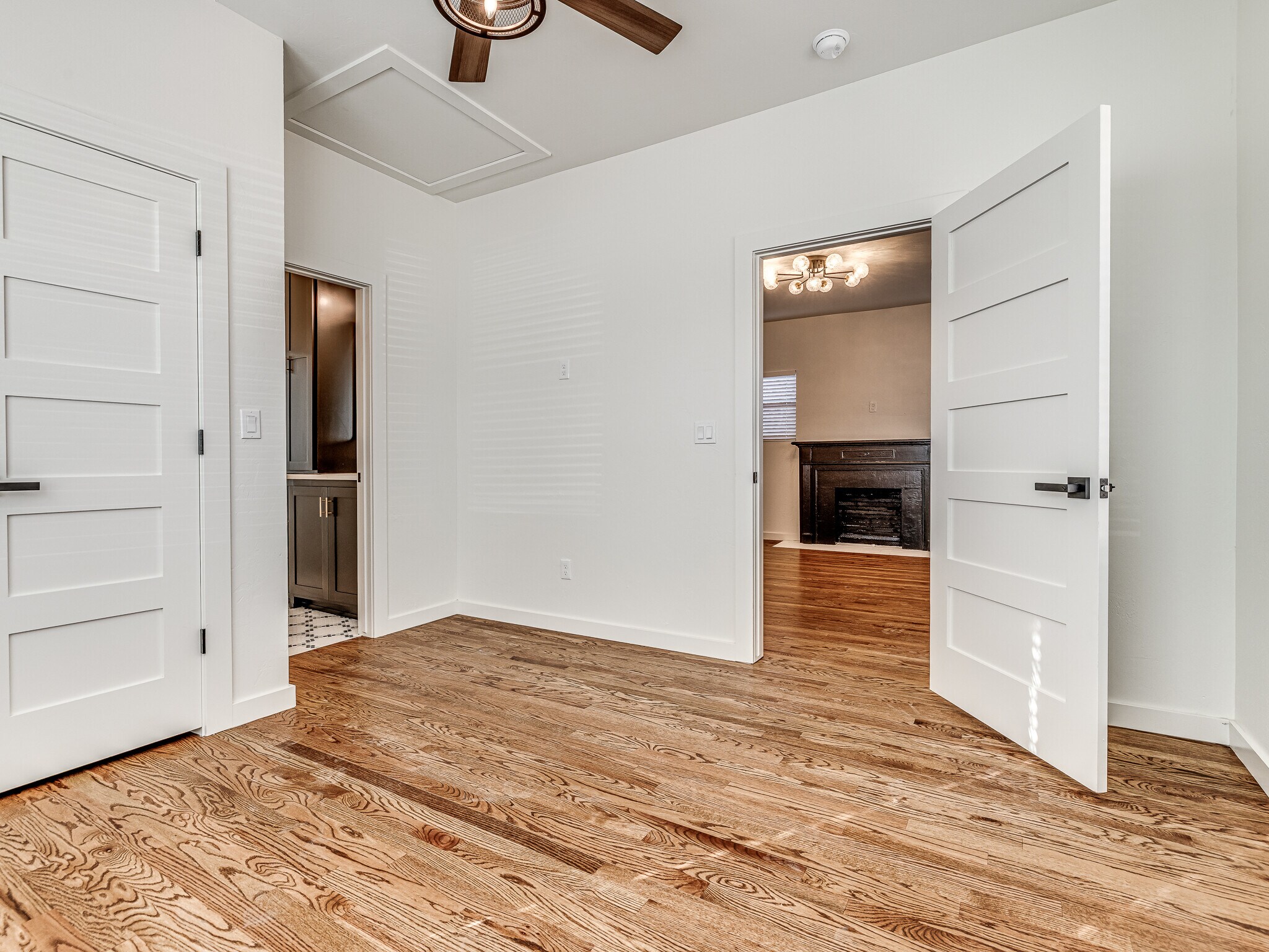 Building Photo - 3215 N Francis Ave