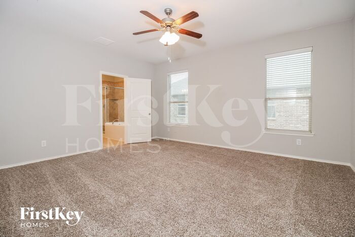 Building Photo - 1333 Shelley Dr