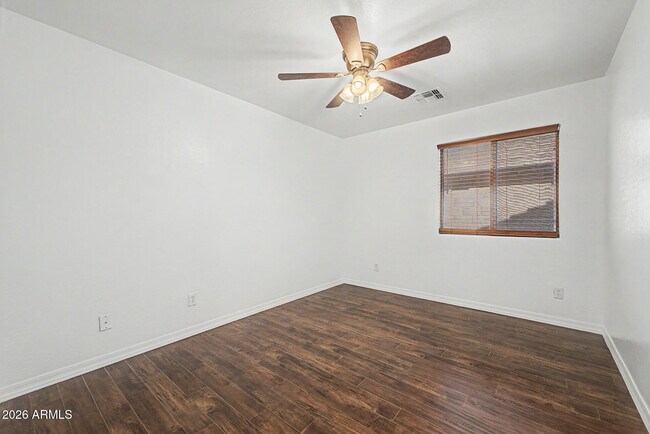Building Photo - 25537 W Forest Grove Ave
