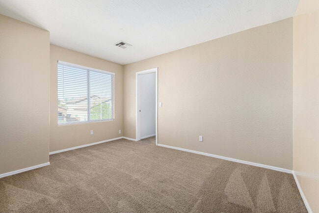 Building Photo - 6537 W Magnolia St