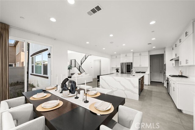 Building Photo - 11401 W Serrano Sq