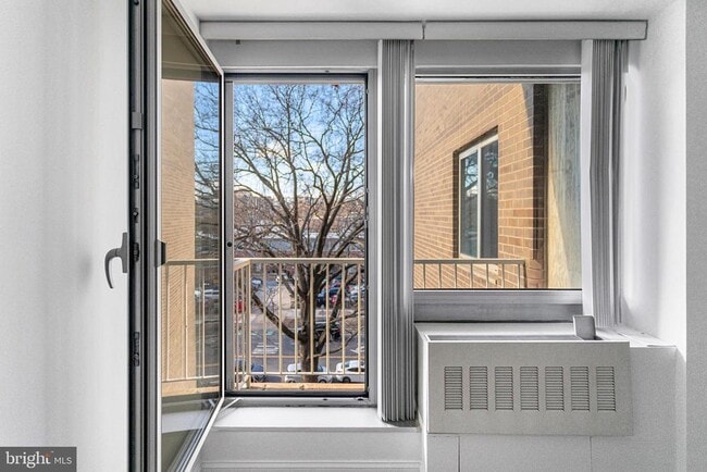 Building Photo - 800 4th St SW