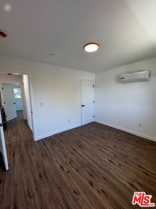 Building Photo - 3212 Glenhurst Ave