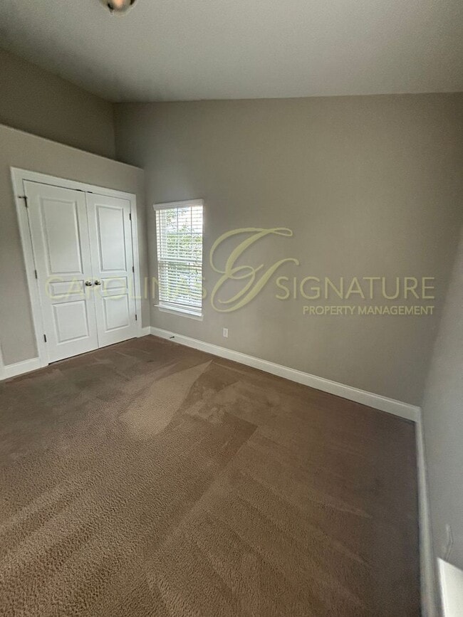 Building Photo - 3BR/2.5BA Townhouse in Settlers Landing; E...