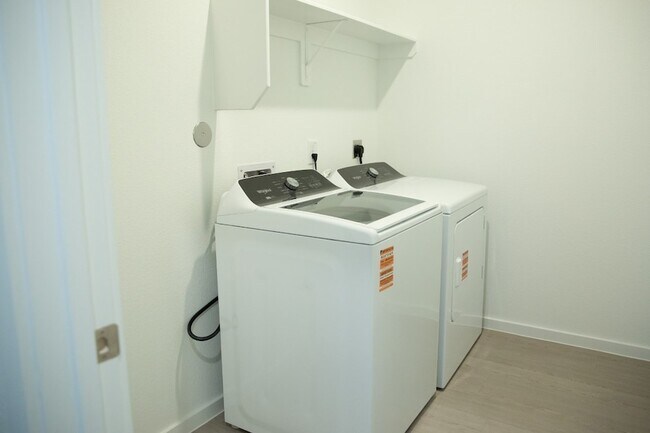 Building Photo - 26255 Arrowleaf Dr