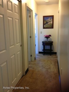 Building Photo - 190 Ledge St