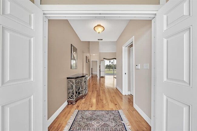 Building Photo - 7644 Elm Ridge Dr