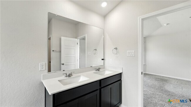 Building Photo - 3154 Charyn Wy
