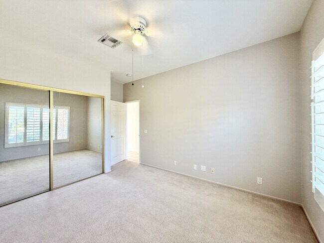 Building Photo - 48625 Cll Esperanza