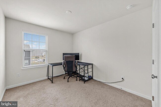 Building Photo - 39 Nelsons Wy