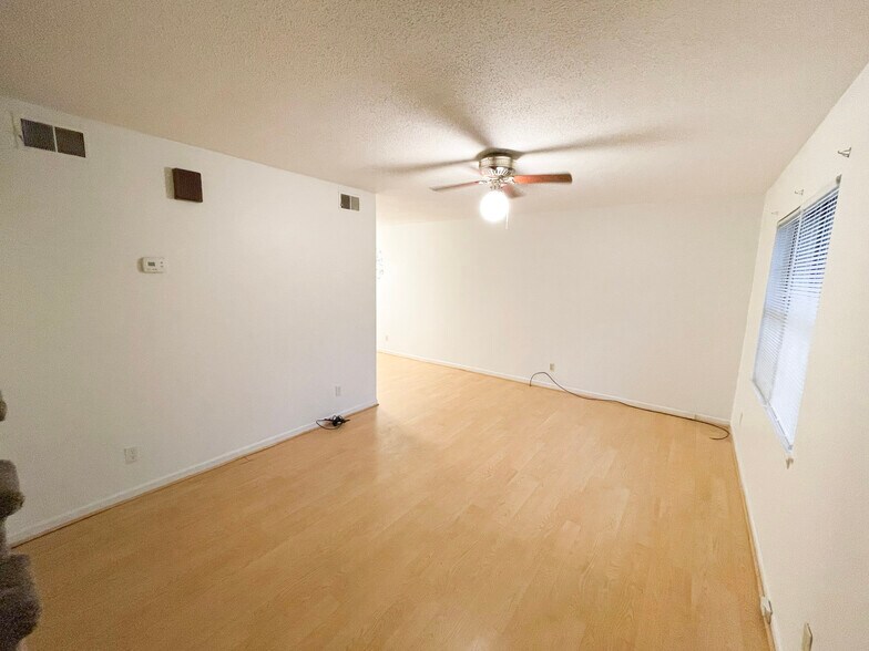 Building Photo - 31 Saint Mark Rd