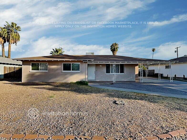 Primary Photo - 1720 E Dana Ave