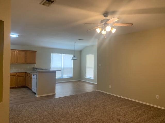 Building Photo - 721 Bamboo Dr