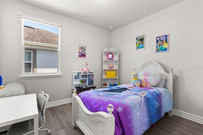 Building Photo - 2417 Chateau Lp