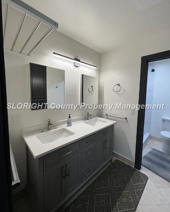 Building Photo - AVAILABLE JULY - 4 Bedroom / 3 bath