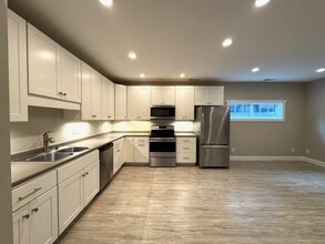 Building Photo - Downtown - Contemporary Apartment minutes ...