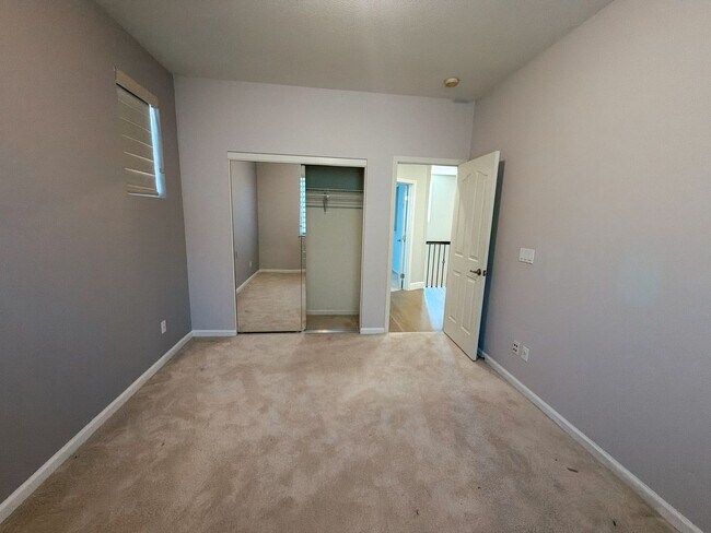 Building Photo - 6238 Murdock Way