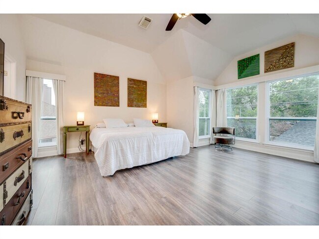 Building Photo - 4032 Dominion Cove