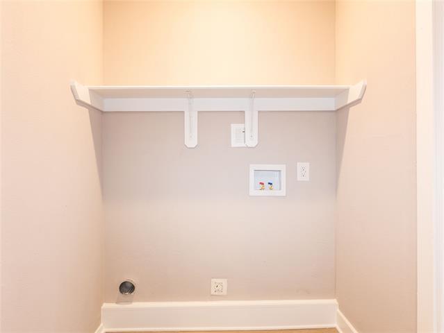 Building Photo - 1932 Mars Dr