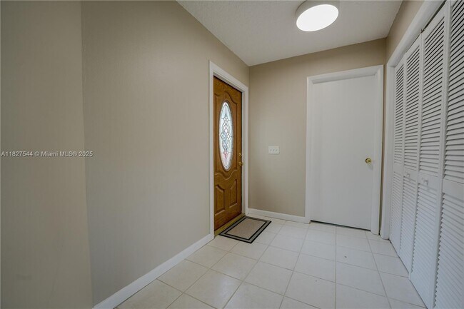 Building Photo - 2403 SW 58th Manor