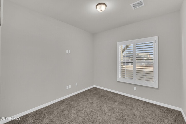 Building Photo - 10613 Hidden Palm Pl