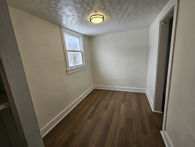 Building Photo - 3609 Riverside Ave