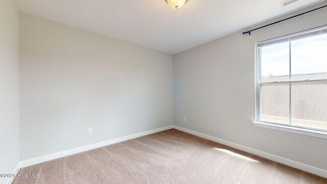 Building Photo - 604 Alston Blvd