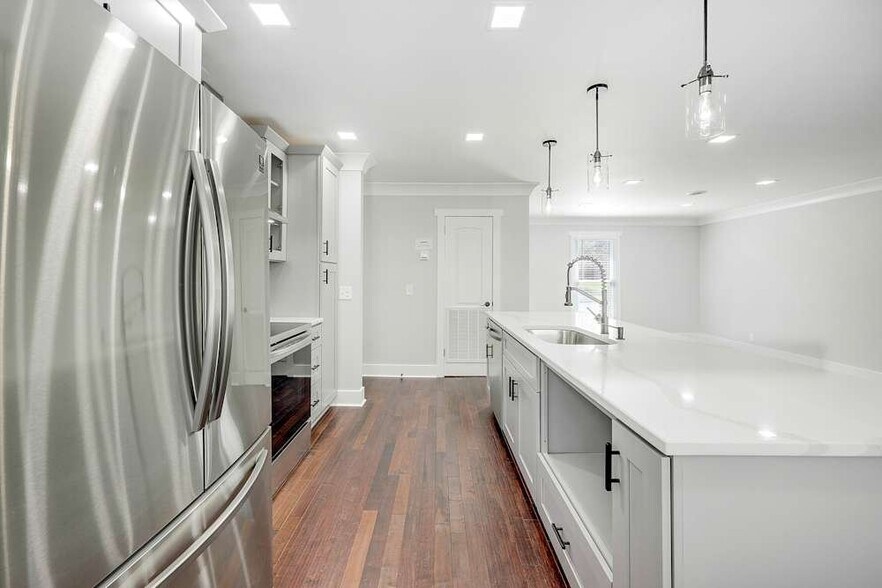 Building Photo - 5104 Parishwood Ct