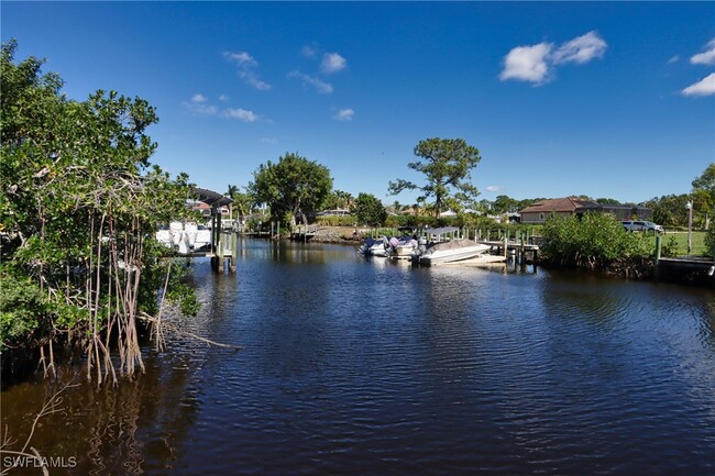 Building Photo - 27091 Flamingo Dr