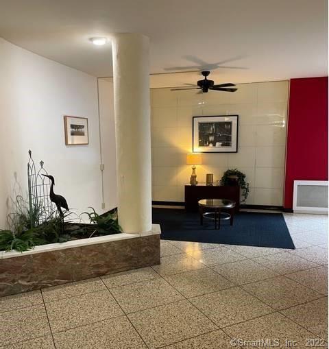 Building Photo - 71 Strawberry Hill Ave