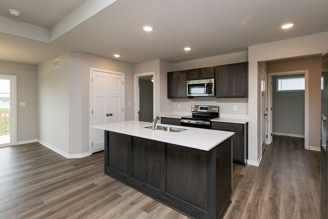 Building Photo - "Rare Find: Spacious Ranch Living at Its Best in Bondurant with the lowest rent ever"