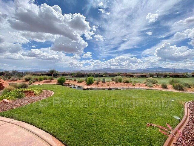 Building Photo - 2336 2336 W Entrada Trail