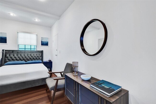 Building Photo - 815 Euclid Ave