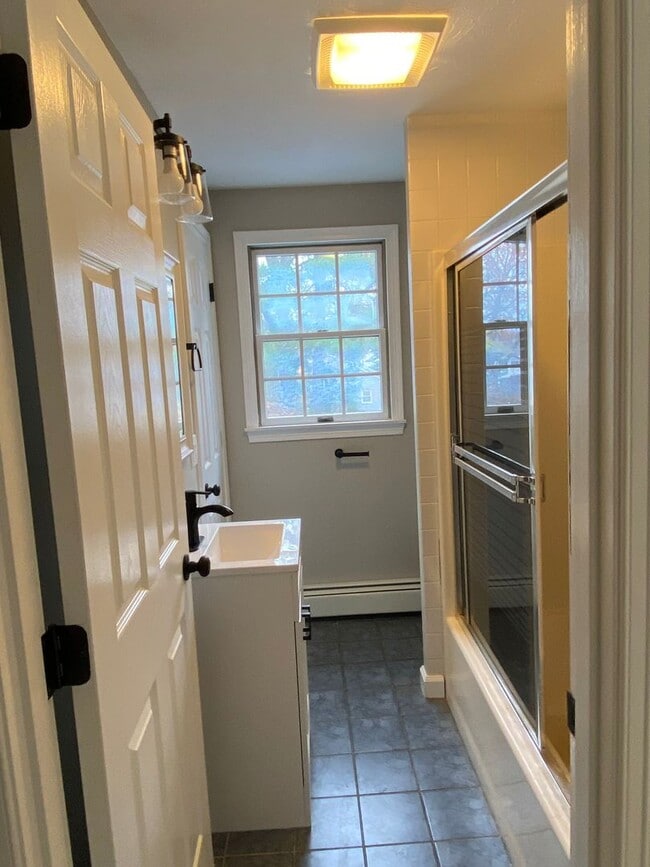 Building Photo - 42 Belfield Dr