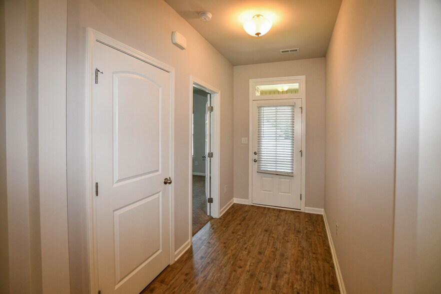 Building Photo - 14426 Water Stream Dr NW