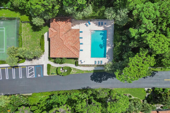 Building Photo - 5033 S La Sedona Cir