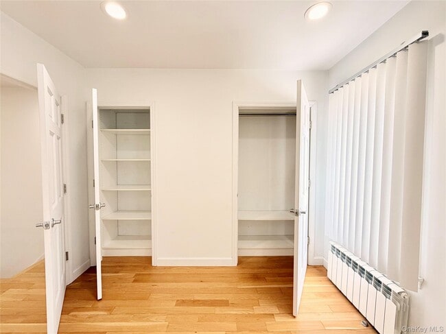 Building Photo - 70-27 65th St